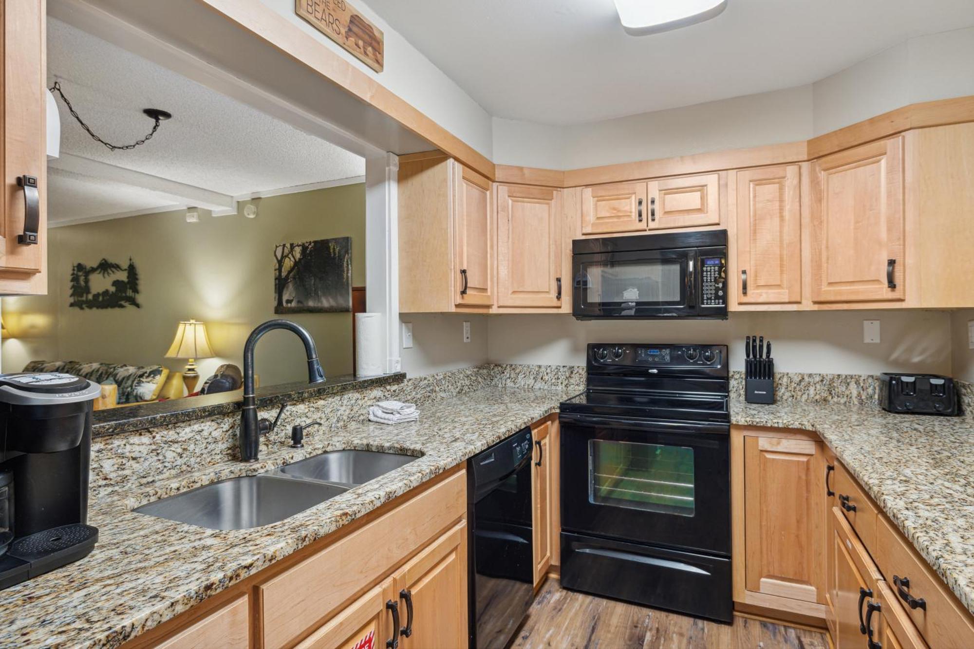 Obear Mountain Is A Newly Updated Condo In Chalet Village Of Gatlinburg! Екстер'єр фото