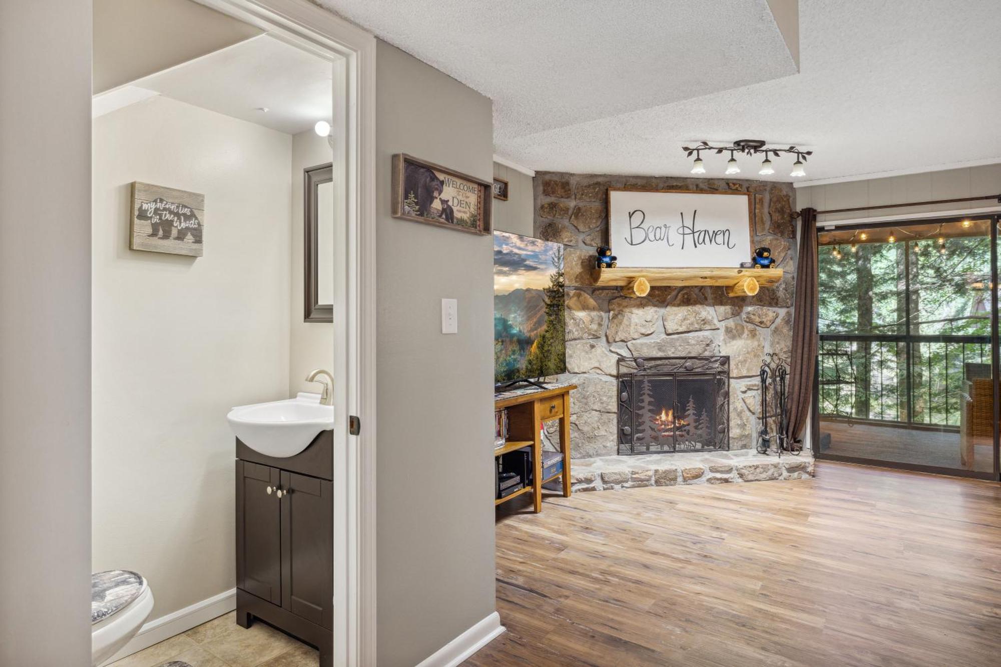 Obear Mountain Is A Newly Updated Condo In Chalet Village Of Gatlinburg! Екстер'єр фото