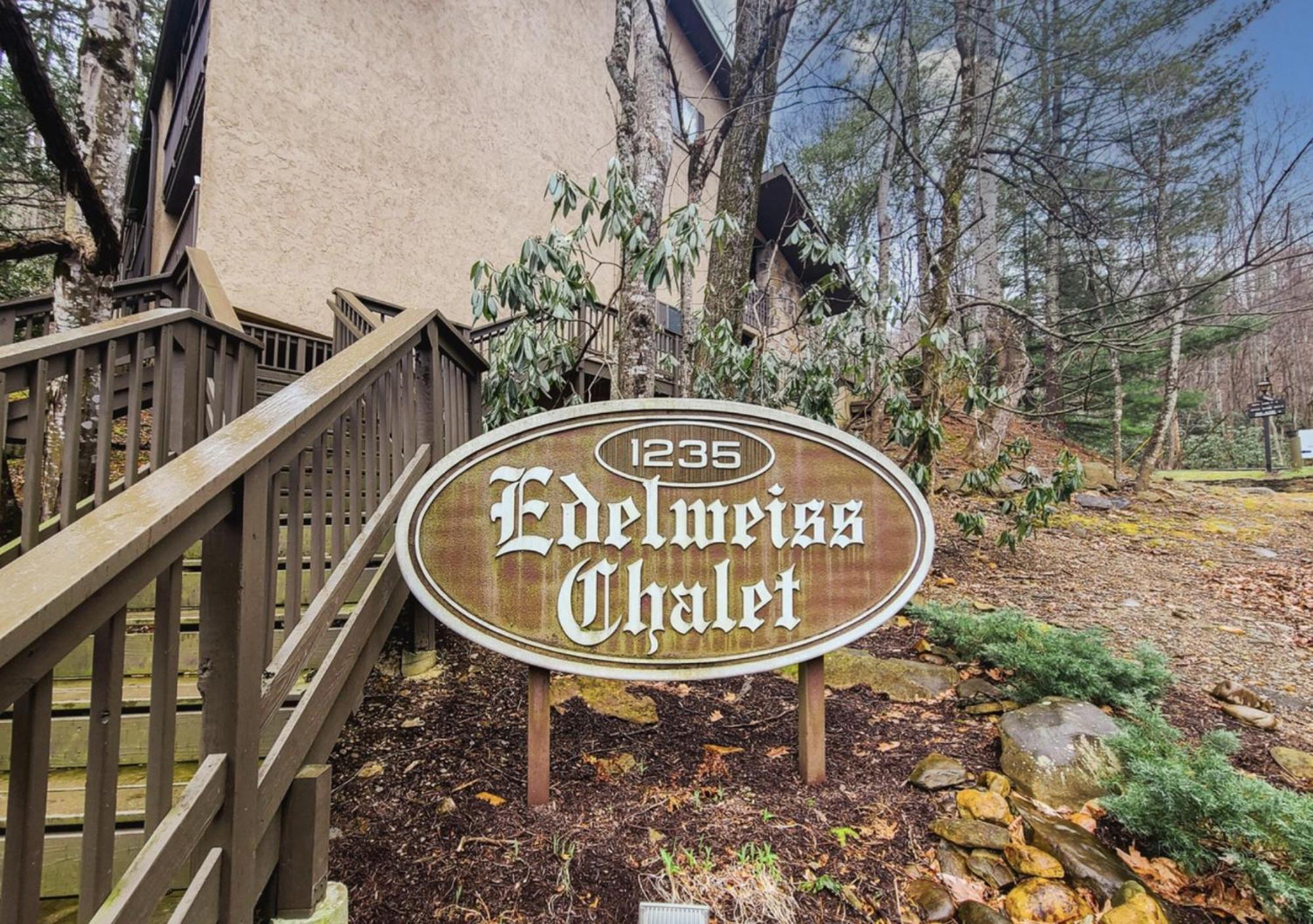 Obear Mountain Is A Newly Updated Condo In Chalet Village Of Gatlinburg! Екстер'єр фото